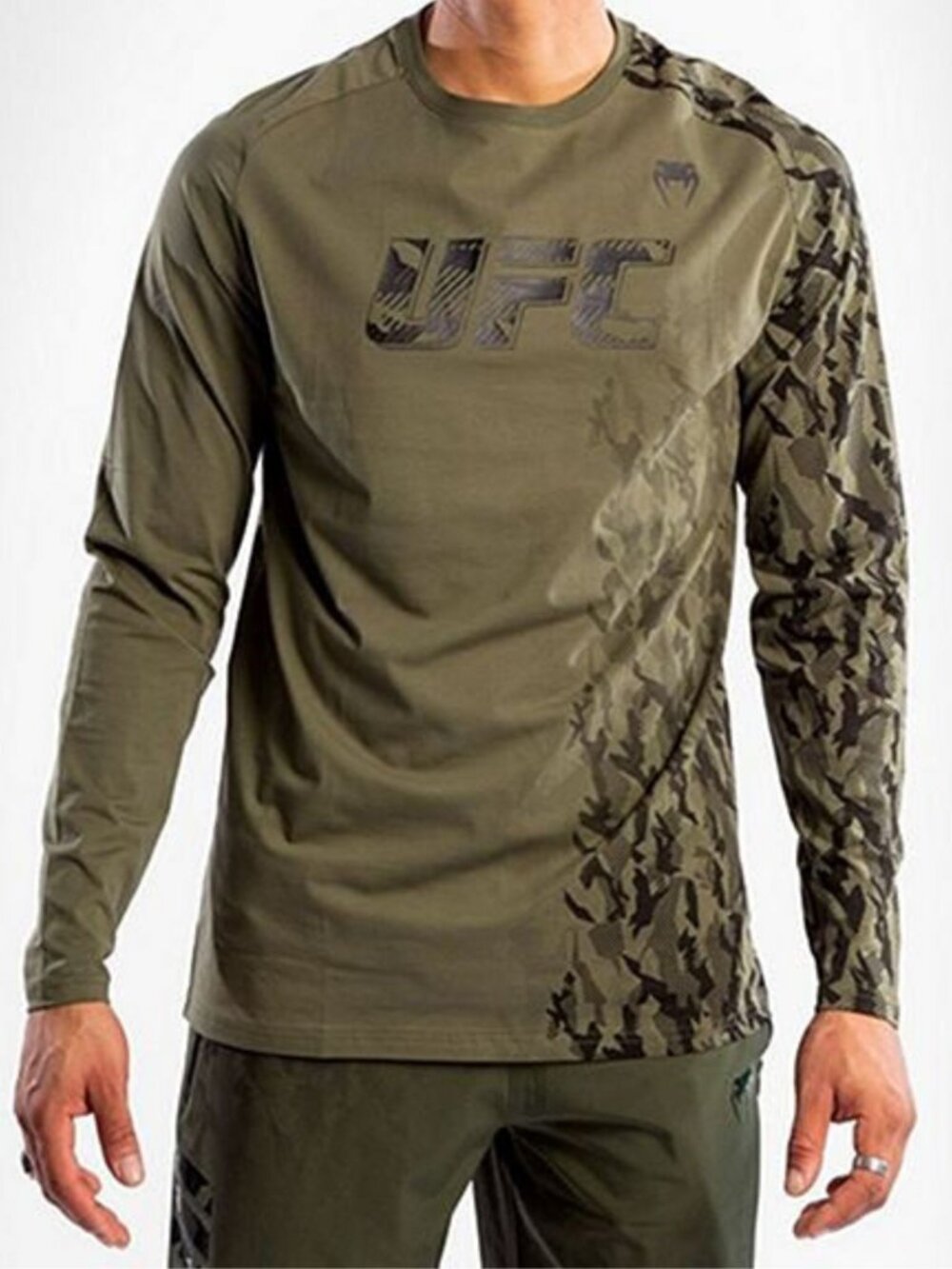 UFC x Venum Authentic Fight Week Long Sleeve MMA Graphic Tee Khaki Men's XXL
